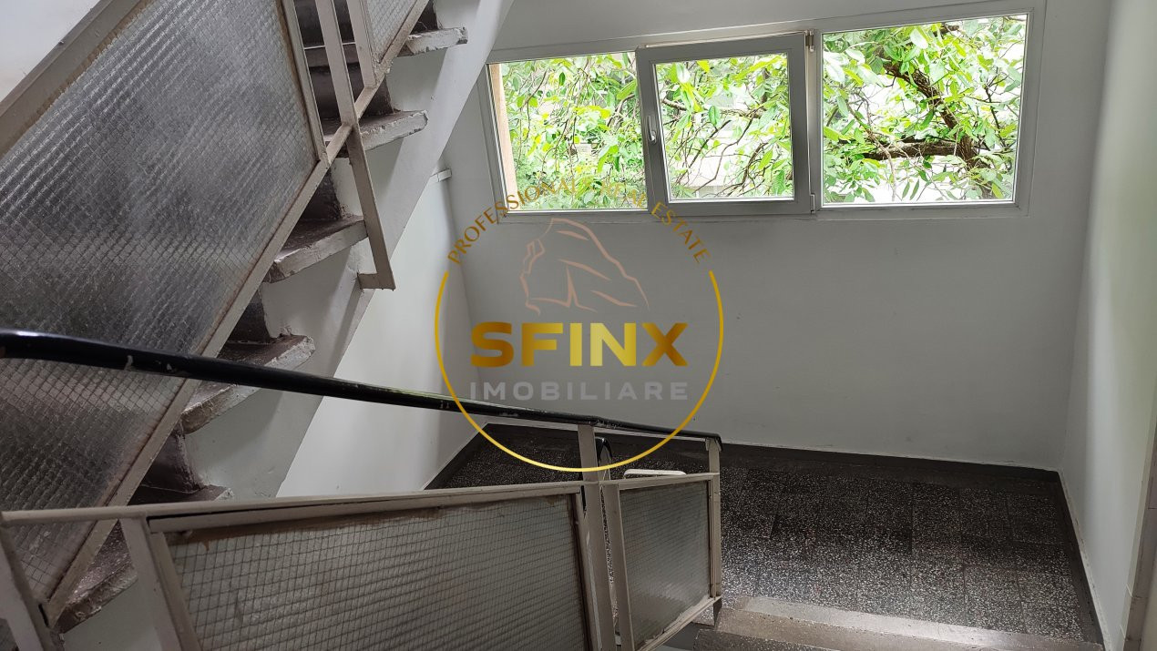 De vanzare apartament 3 camere zona Parc IOR-Postavarul