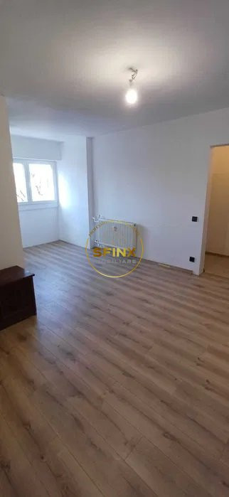 Apartament 3 camere Aparatorii Patriei-Scoala 93" Emil Racovita"