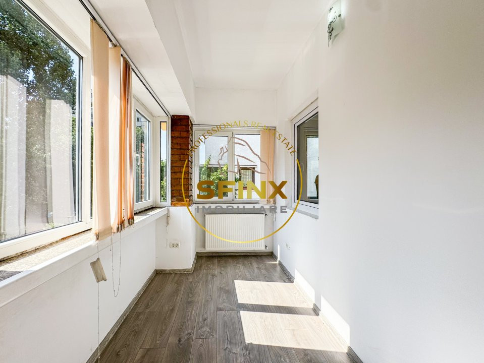 Casa renovata 5 camere plus mansarda Vatra Luminoasa centrala panouri solare