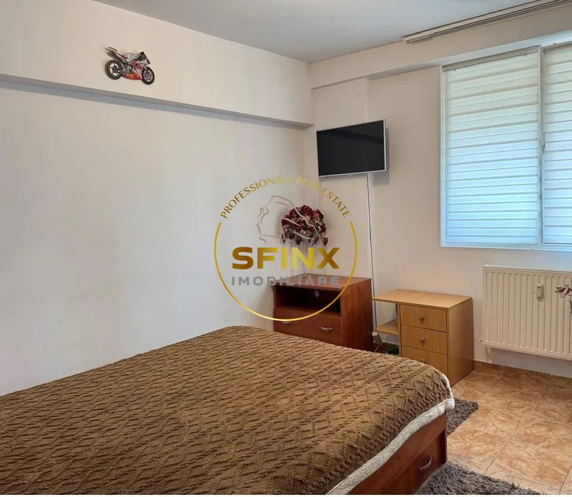 Apartament 3 camere de vanzare Luica-Gazarului