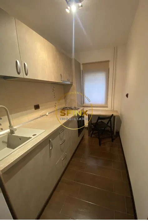 De inchiriat 2 camere zona Stefan cel Mare-Polona