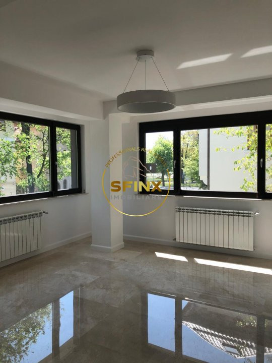 Vilă modernă cu 8 camere și curte în Dorobanți 