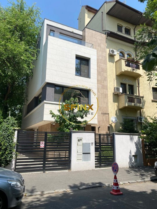 Vilă modernă cu 8 camere și curte în Dorobanți 