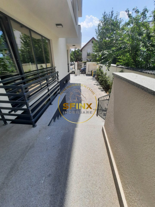 Spatiu la parter, nou, pentru birou, 2 intrari din care una separata