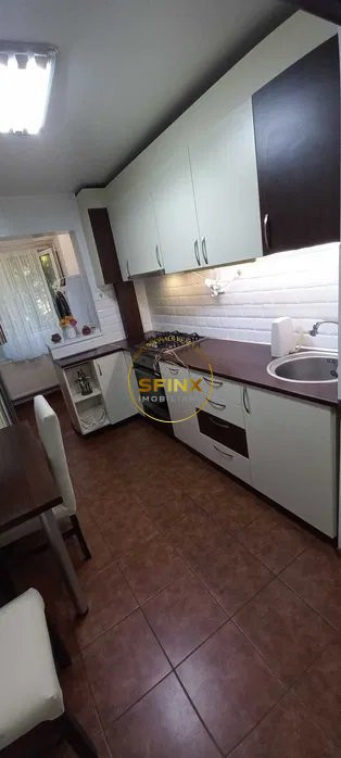Apartament 3 camere de vanzare zona Fizienilor- Piata Matei Ambrozie