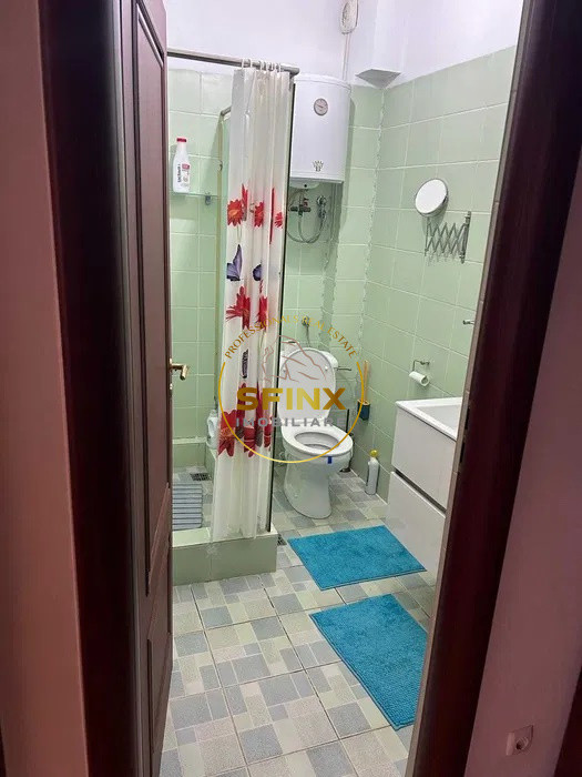 De vanzare 3 camere  zona Matei Voievod 