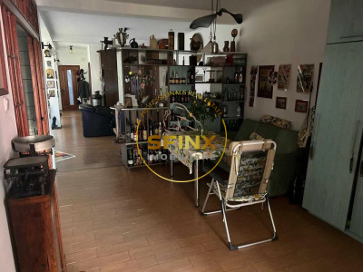 De vanzare 3 camere  zona Matei Voievod 