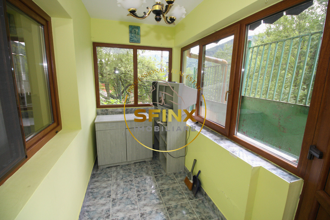 Vila Sinaia 8 camere | garaj | acces usor
