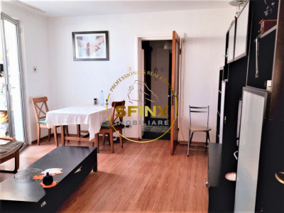 De vanzare - apartament 3 camere semidecomandate, luminos 