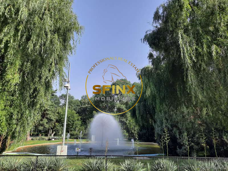 Langa Parcul Bazilescu, vila bine construita, curte frumoasa, strada linistita