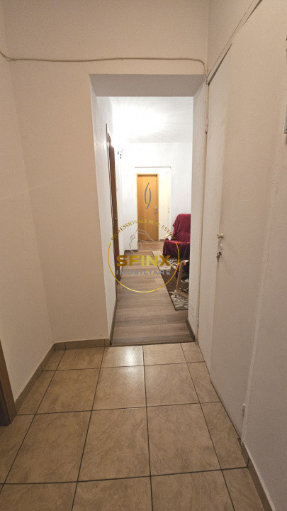 Vanzare 2 camere Titan Minis Costin Georgian etaj 2/4 metrou parc piata
