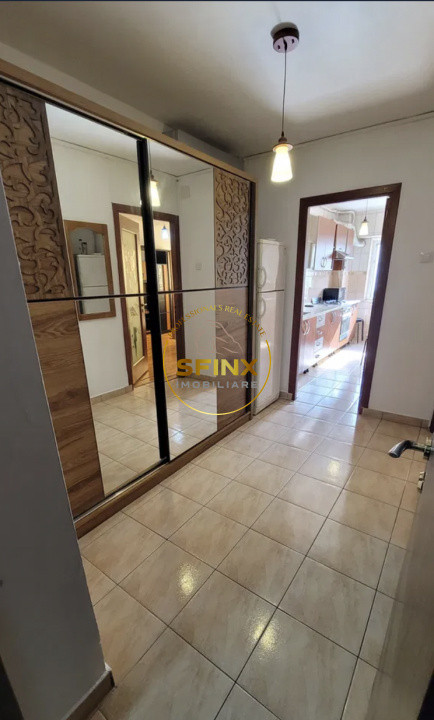 Garsoniera de inchiriat zona Mall Vitan