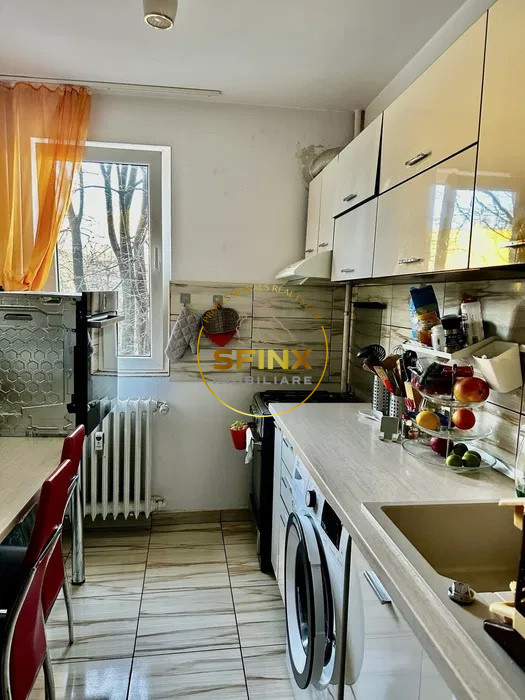 Apartament de 3 camere de vanzare Titan-Liviu Rebreanu