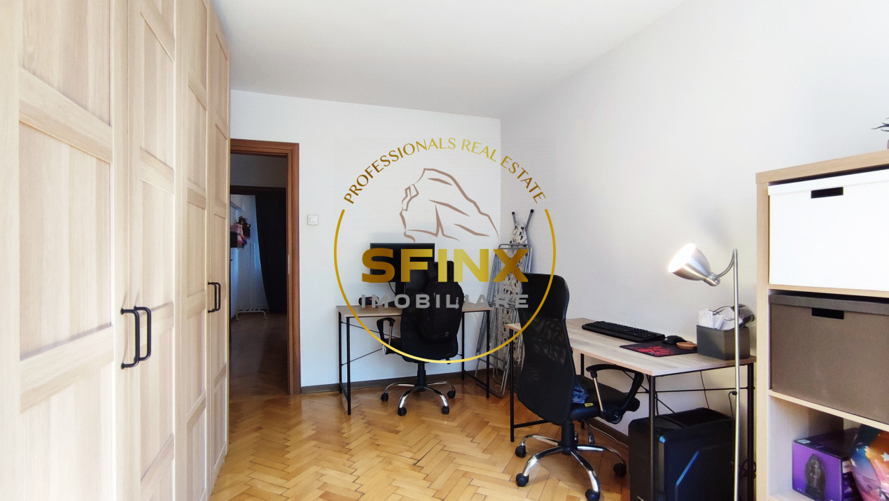 Apartament de 3 camere de vanzare Stefan cel Mare 