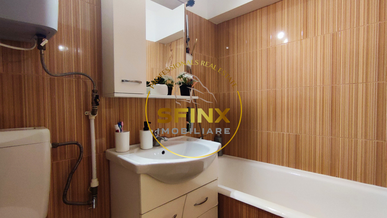 Apartament de 3 camere de vanzare Stefan cel Mare 
