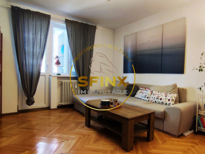 Apartament de 3 camere de vanzare Stefan cel Mare 