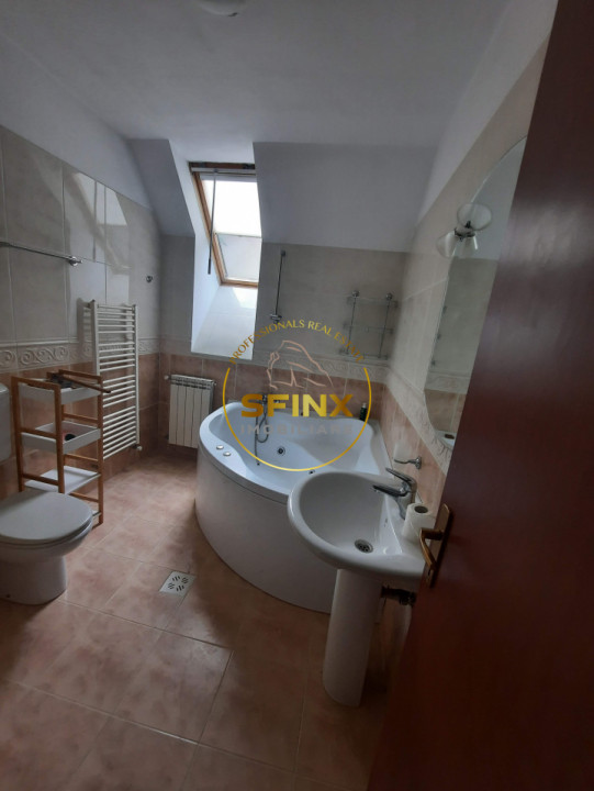 Vila individuala cu piscina, aproape de British School, strada foarte linistita