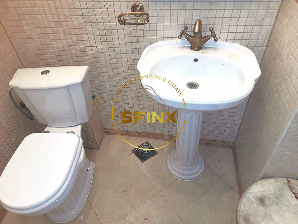 Vanzare zona Armeneasca,Casa eclectica sec XX,curte individuala,3 niveluri 295mp