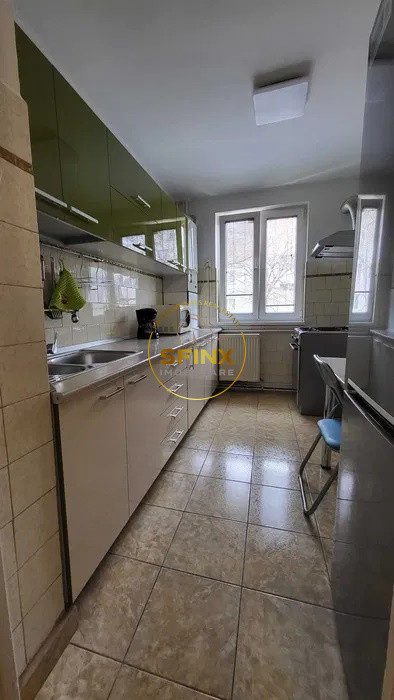 Apartament de 3 camere de vanzare zona Titan-1 dec 1918 
