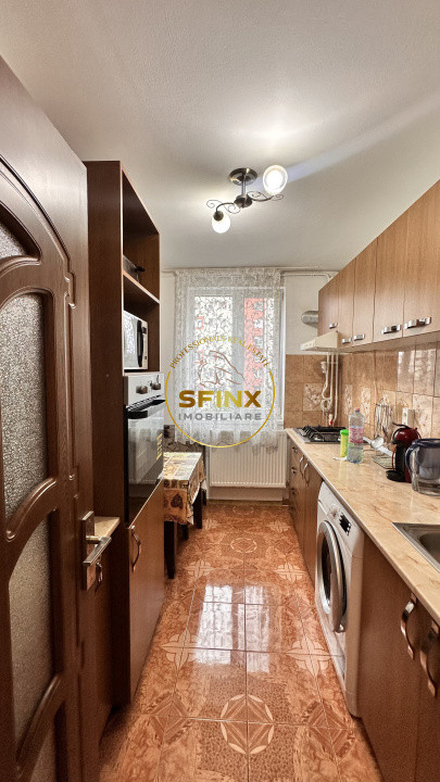 Apartament 3 camere renovat 2024, etaj 4/4, boxă și loc parcare bonus – Rahova