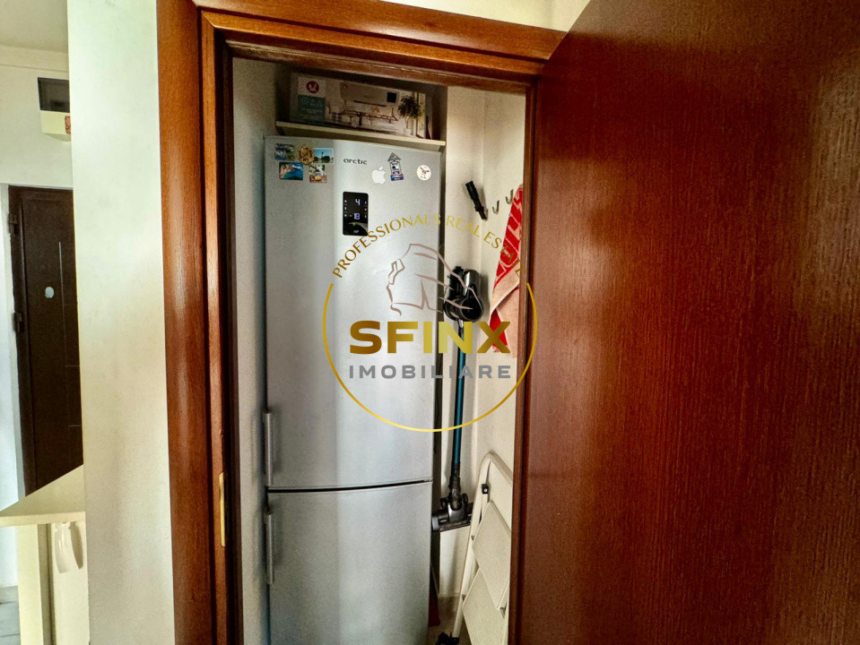Apartament 2 camere Basarabia decomandat 50 mp loc de parcare