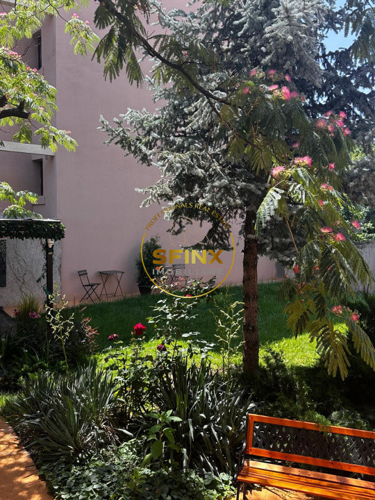 Cismigiu, vila cu arhitectura superba, renovata, curte mare, parcare