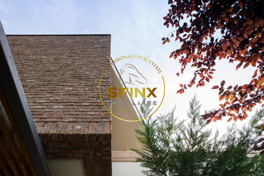 Cambridge School, modern villa in residential compound with interior pool!