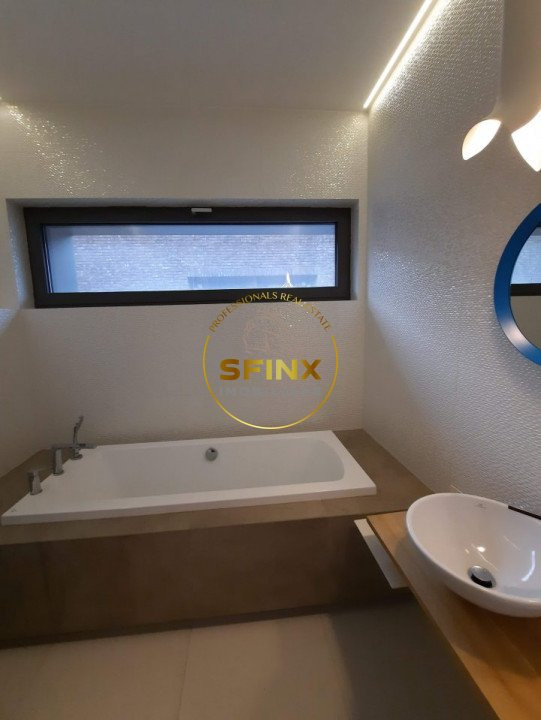 Cambridge School, modern villa in residential compound with interior pool!