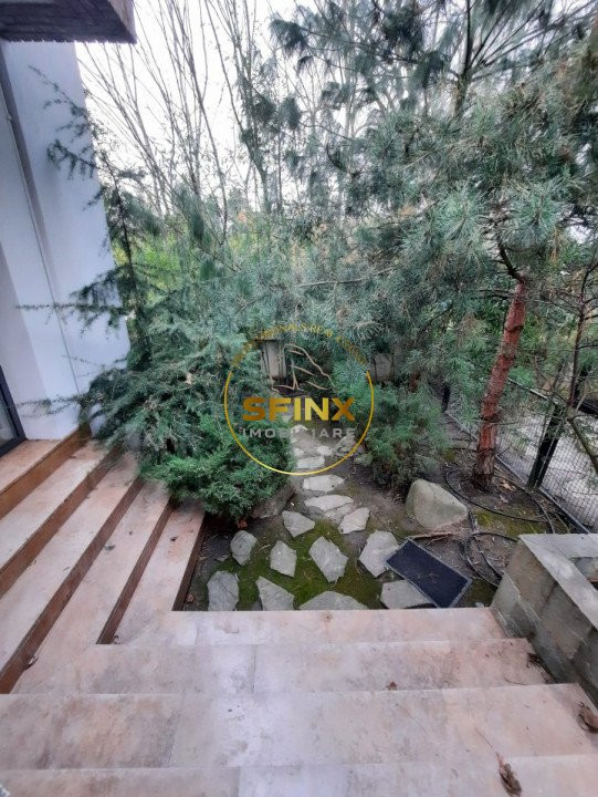 Cambridge School, modern villa in residential compound with interior pool!