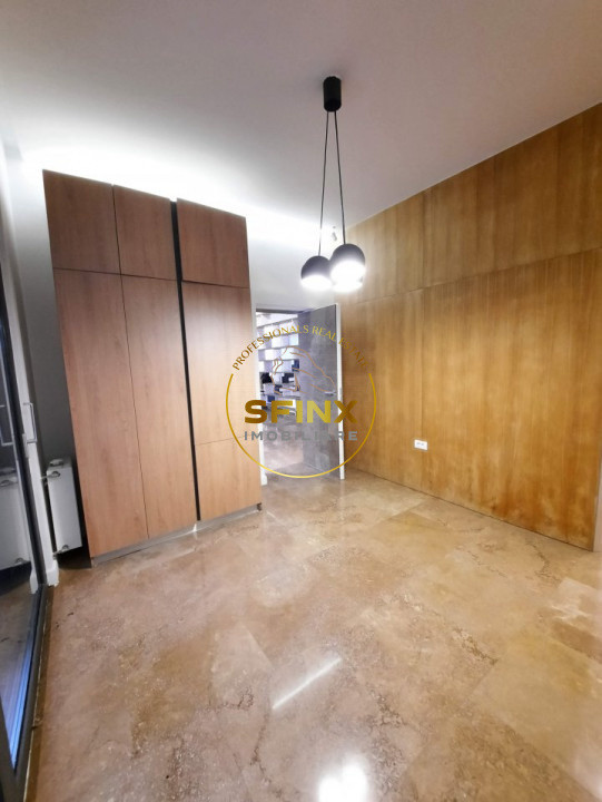 Cambridge School, modern villa in small residential compound with interior pool!