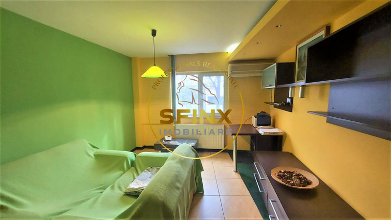De vanzare - Apartament 4 camere Metrou Brancoveanu