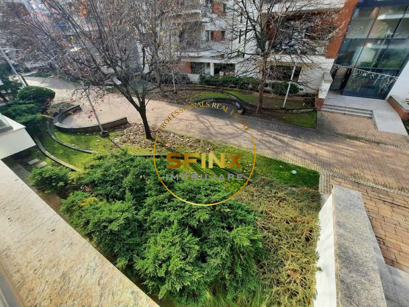 Washington Residence, pet friendly 4 room apartment, 2 terraces, parking