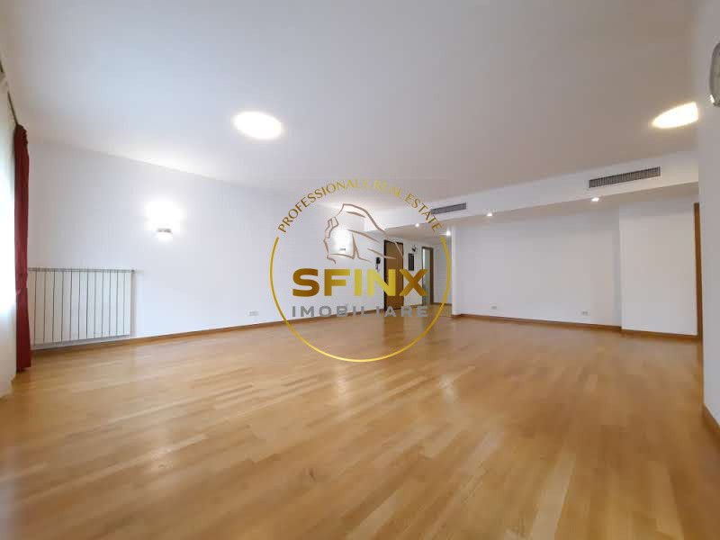 Washington Residence, pet friendly 4 room apartment, 2 terraces, parking