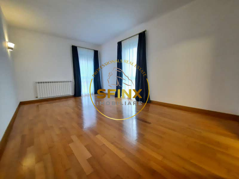 Washington Residence, pet friendly 4 room apartment, 2 terraces, parking