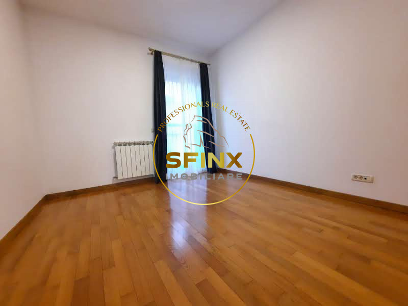 Washington Residence, pet friendly 4 room apartment, 2 terraces, parking