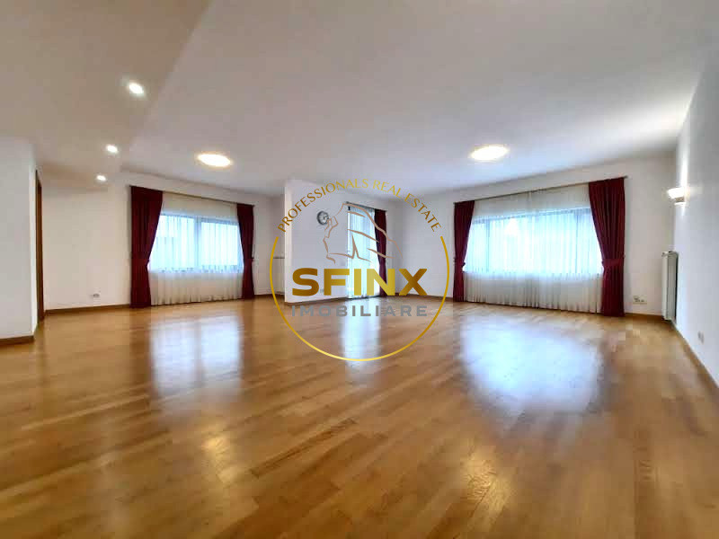 Washington Residence, pet friendly 4 room apartment, 2 terraces, parking