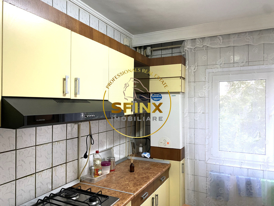 Apartament decomandat 3 camere - 13 Septembrie