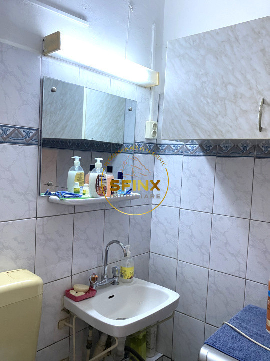 Apartament decomandat 3 camere - 13 Septembrie