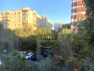 Apartament decomandat 3 camere - 13 Septembrie