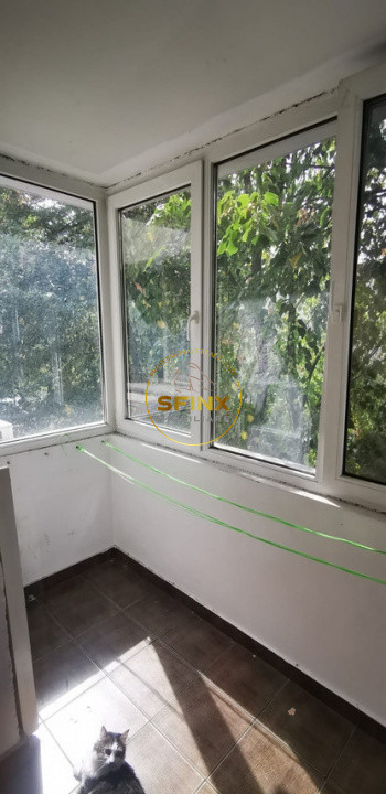 2 camere Titan Minis etaj 3/4 metrou amenajat