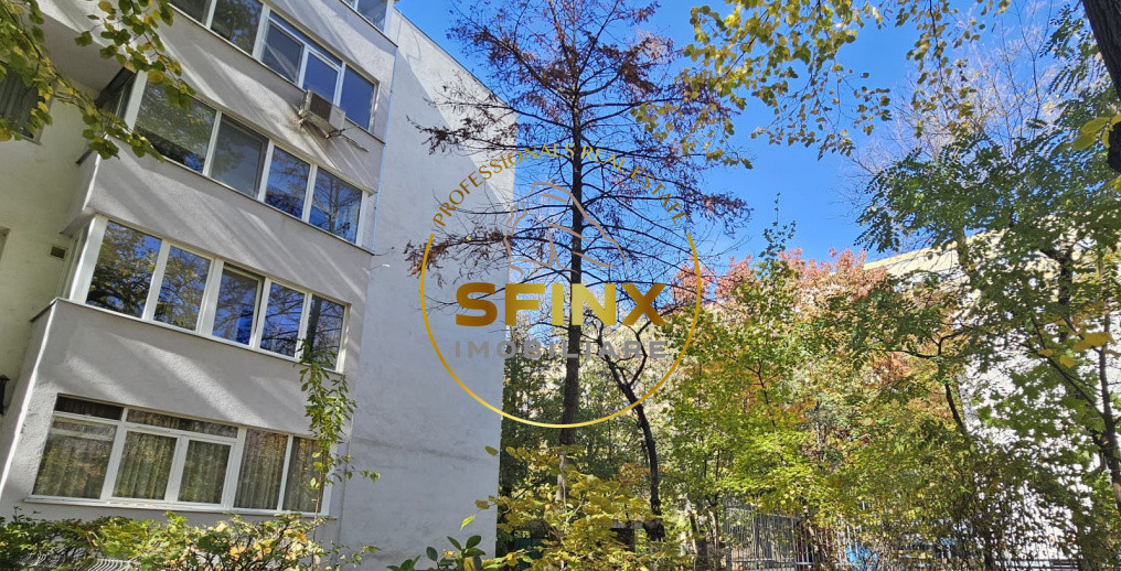 2 camere Titan Minis etaj 3/4 metrou amenajat