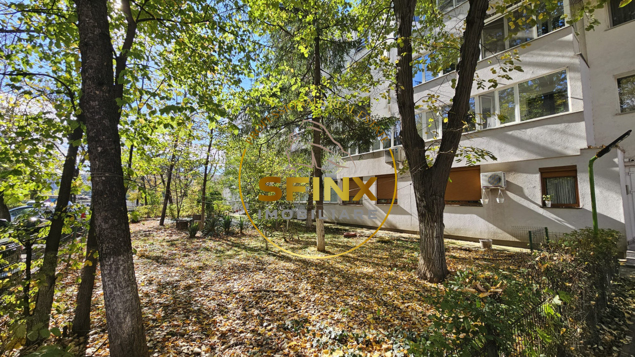 2 camere Titan Minis etaj 3/4 metrou amenajat