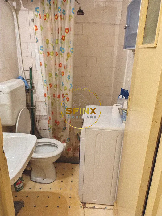 Garsoniera la parter cu balcon metrou Costin Georgian