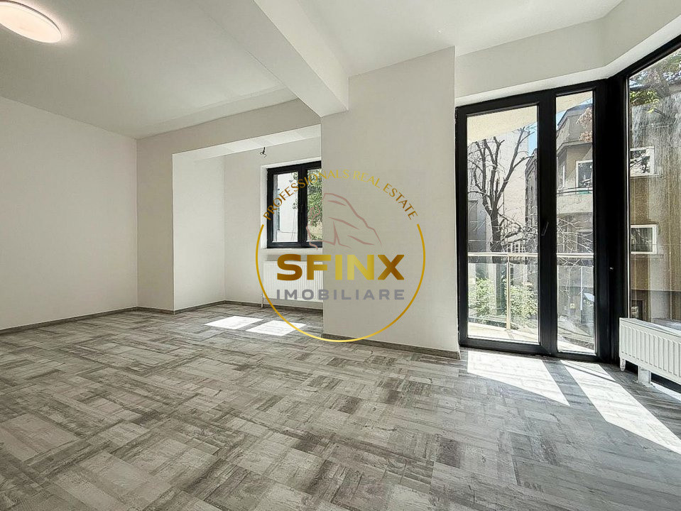 Vanzare bloc NOU P+3E, spatiu comercial parter,Piata Unirii, investitie