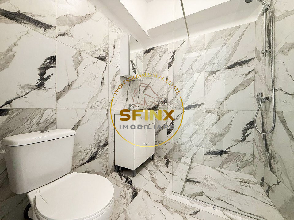 Vanzare bloc NOU P+3E, spatiu comercial parter,Piata Unirii, investitie