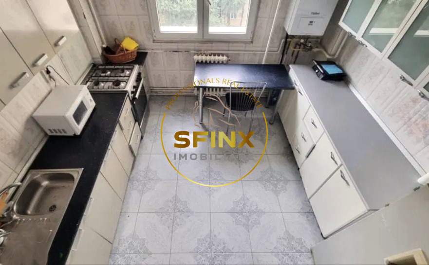 Apartament 4 camere Bld Basarabiei- Chisinau