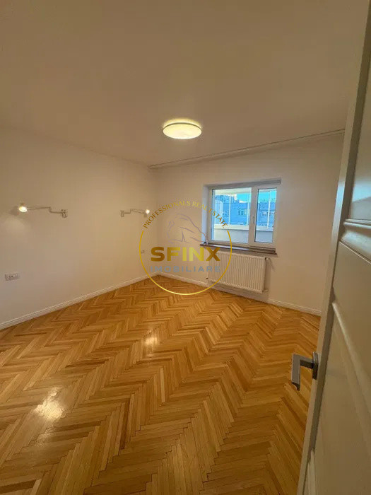 Apartament 3 camere Matei Basarab-Calea Calarasi 