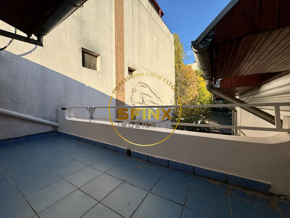 Vilă P+M 168 mp utili ideală pentru clinica sau birouri, metrou