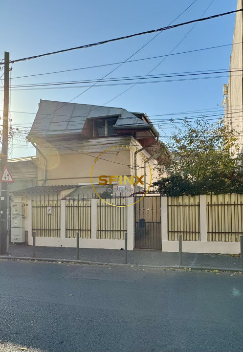 Vilă P+M 168 mp utili ideală pentru clinica sau birouri, metrou