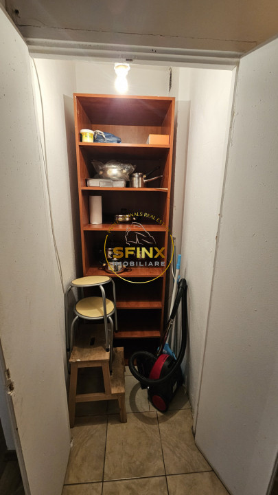 2 camere Titan Minis Costin Georgian metrou parc 